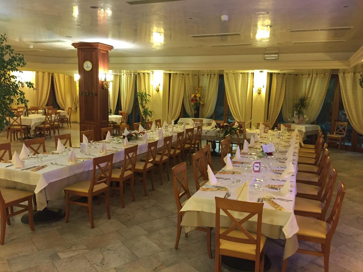 ונזונה Albergo Ristorante Pizzeria Da Michele מראה חיצוני תמונה